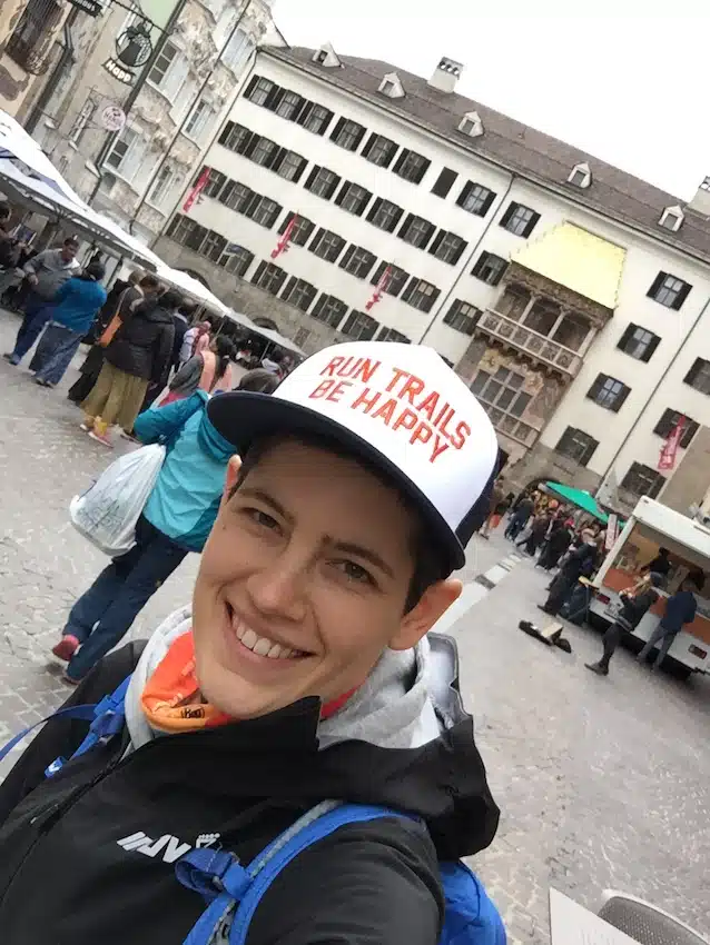 Run Trails. Be Happy. Es ist schon etwas Besonderes, in der Trail Montur am Goldenen Dachl vorbeizulaufen.